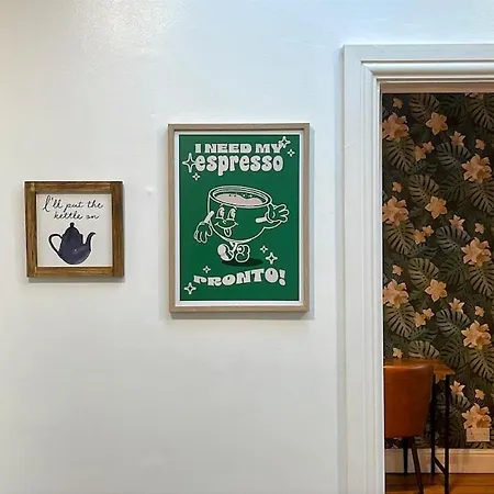 Casa de Férias Large Contractor House - 6 Bedrooms - 10 Beds - Free Private Parking *